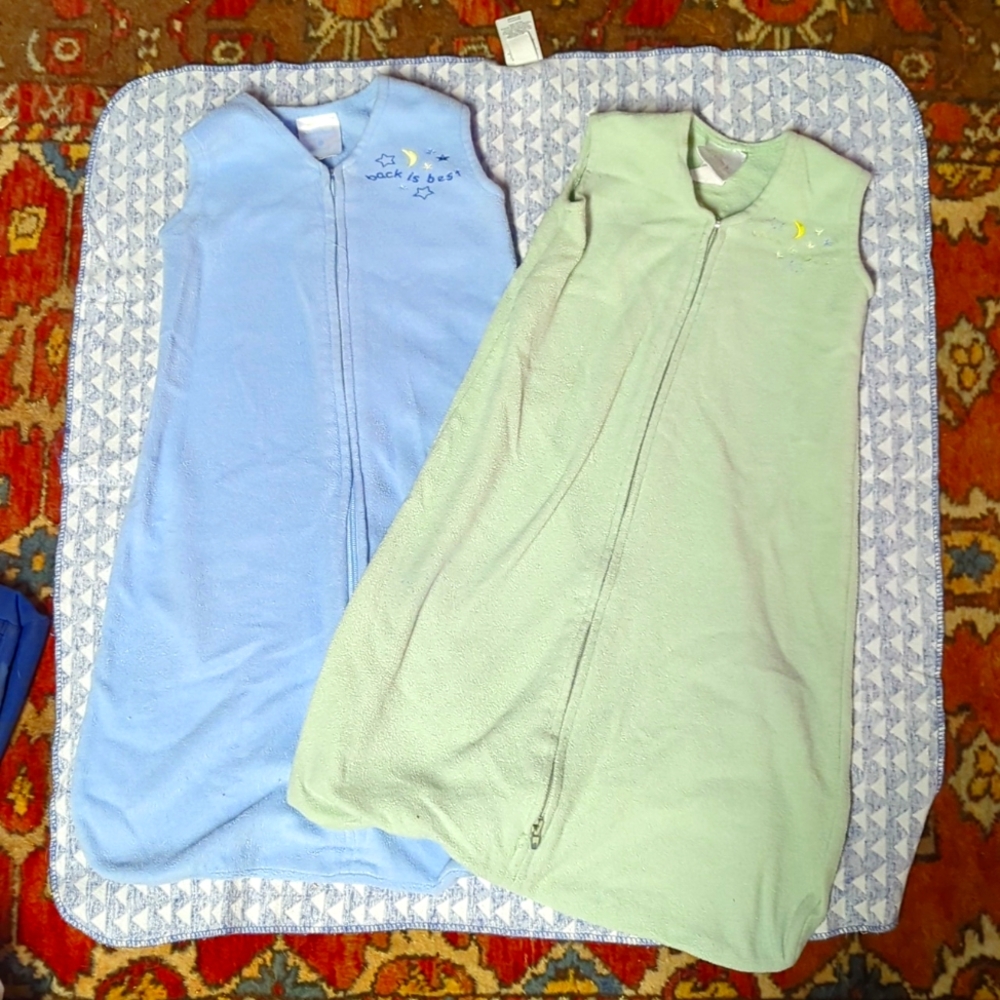 Set of two fleece sleep sacks